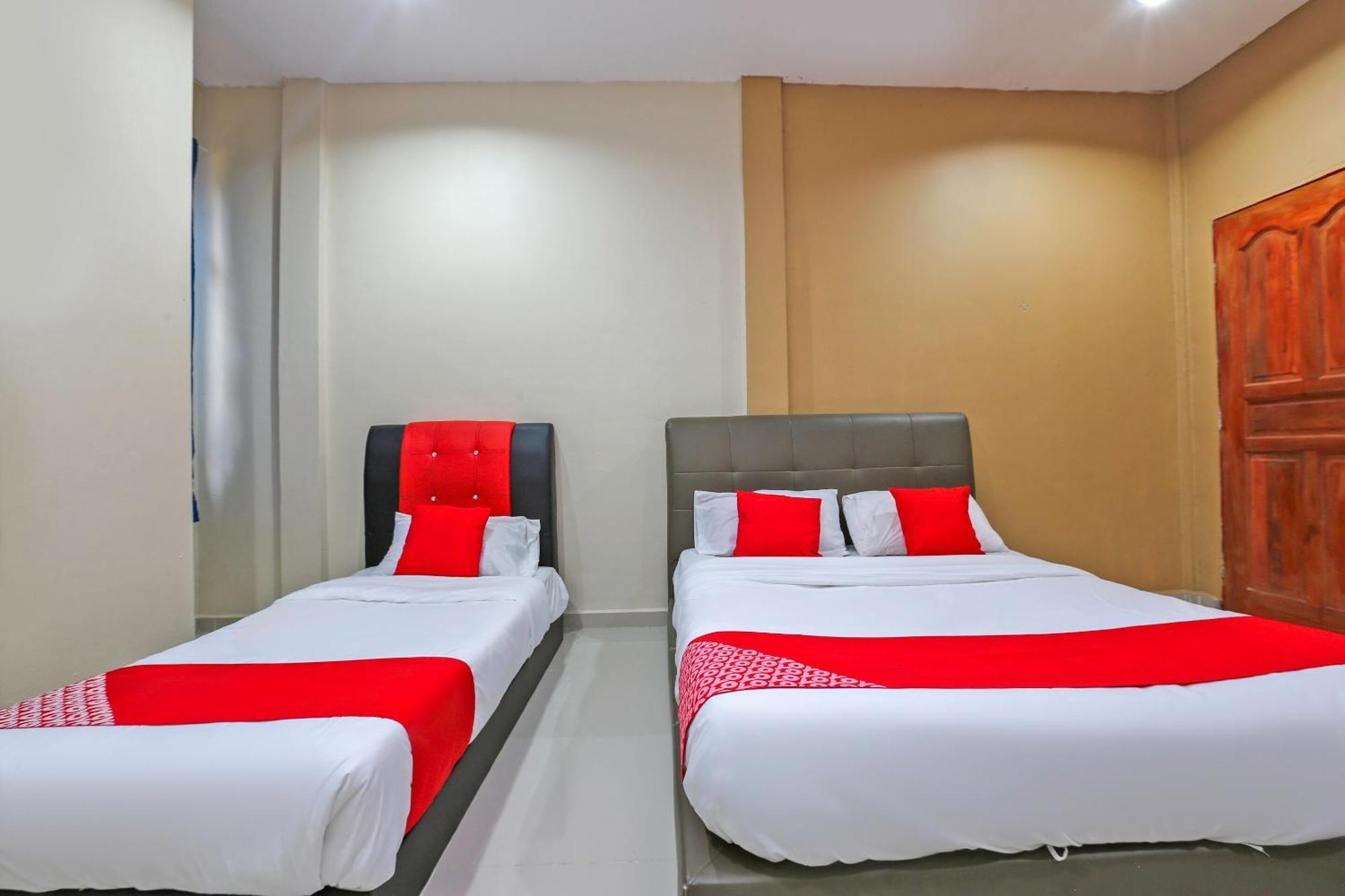 OYO 89933 Nun Hotel Jeli Extérieur photo