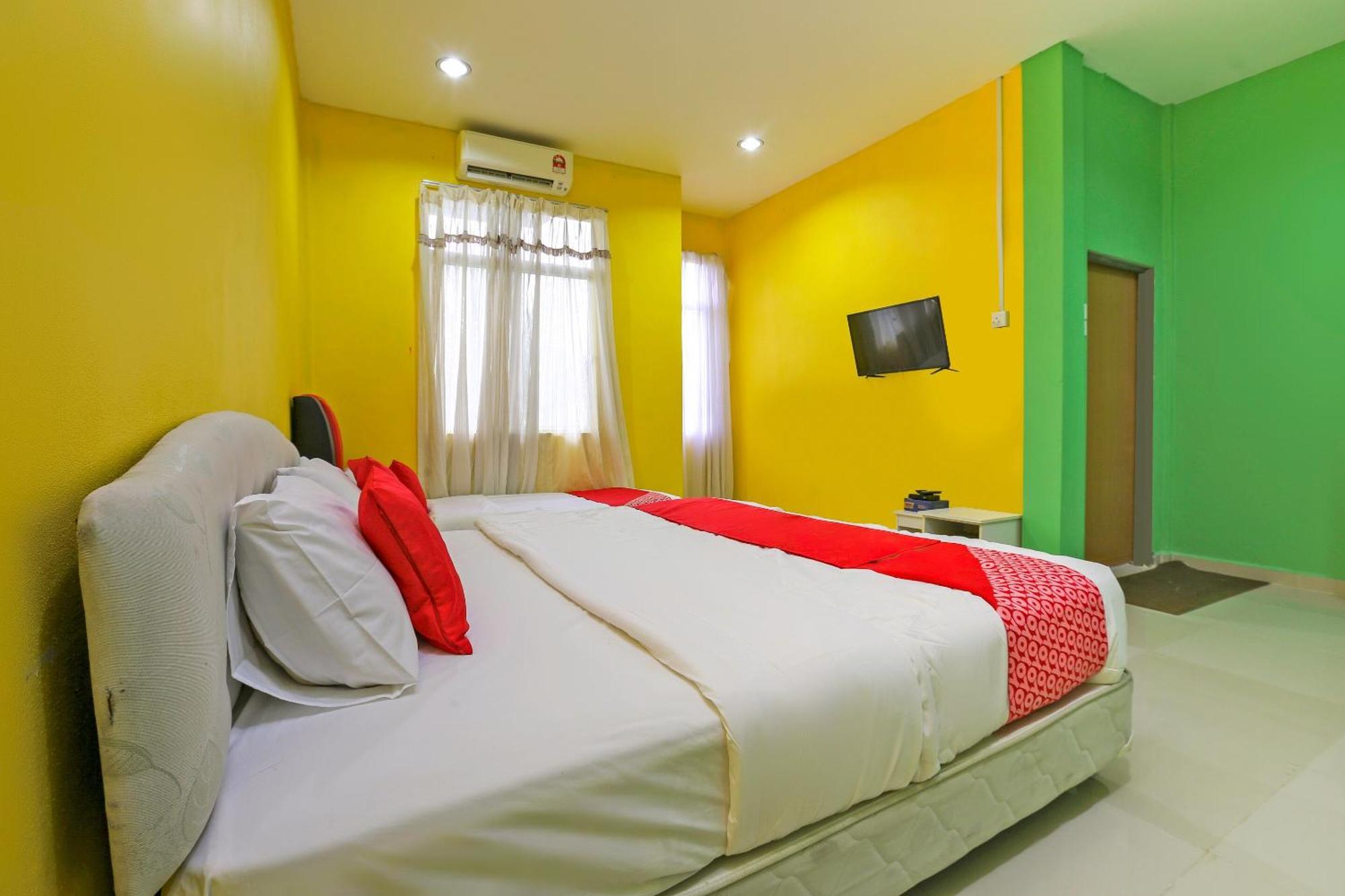 OYO 89933 Nun Hotel Jeli Extérieur photo