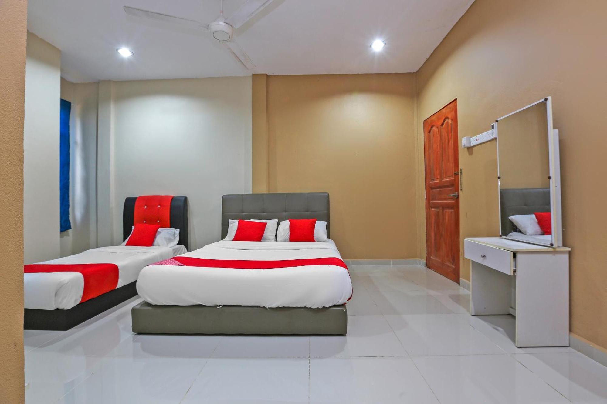 OYO 89933 Nun Hotel Jeli Extérieur photo